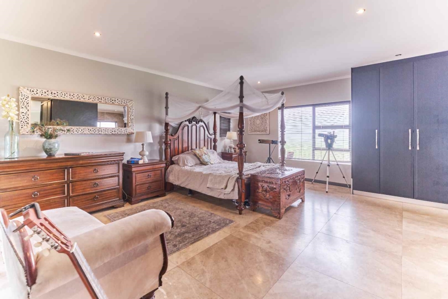 4 Bedroom Property for Sale in Flamingo Vlei Western Cape